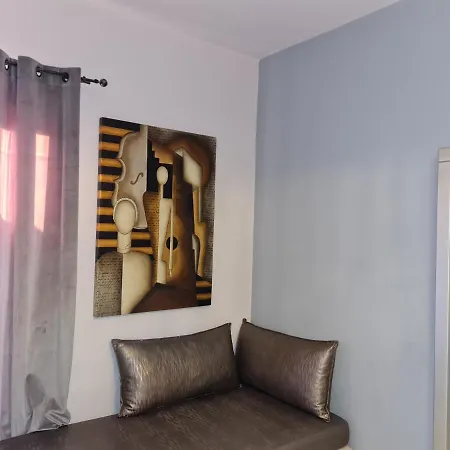 Ξενοδοχείο Dioni 2*