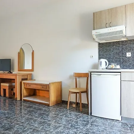 Dioni Ξενοδοχείο Αδελιανός Κάμπος